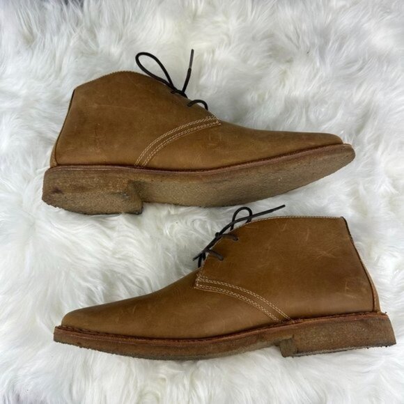 Johnston & Murphy Donnelson Chukka Boots in Brown